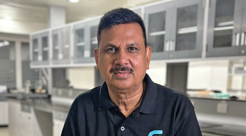 Robin Singh (left) and Chitranjan Singh, with CLUIX’s water quality  monitoring device (below)